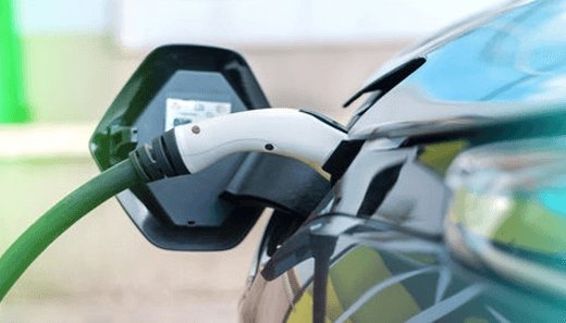 Elektroauto vs. Gasauto | Autel Europe EV-Ladegerät